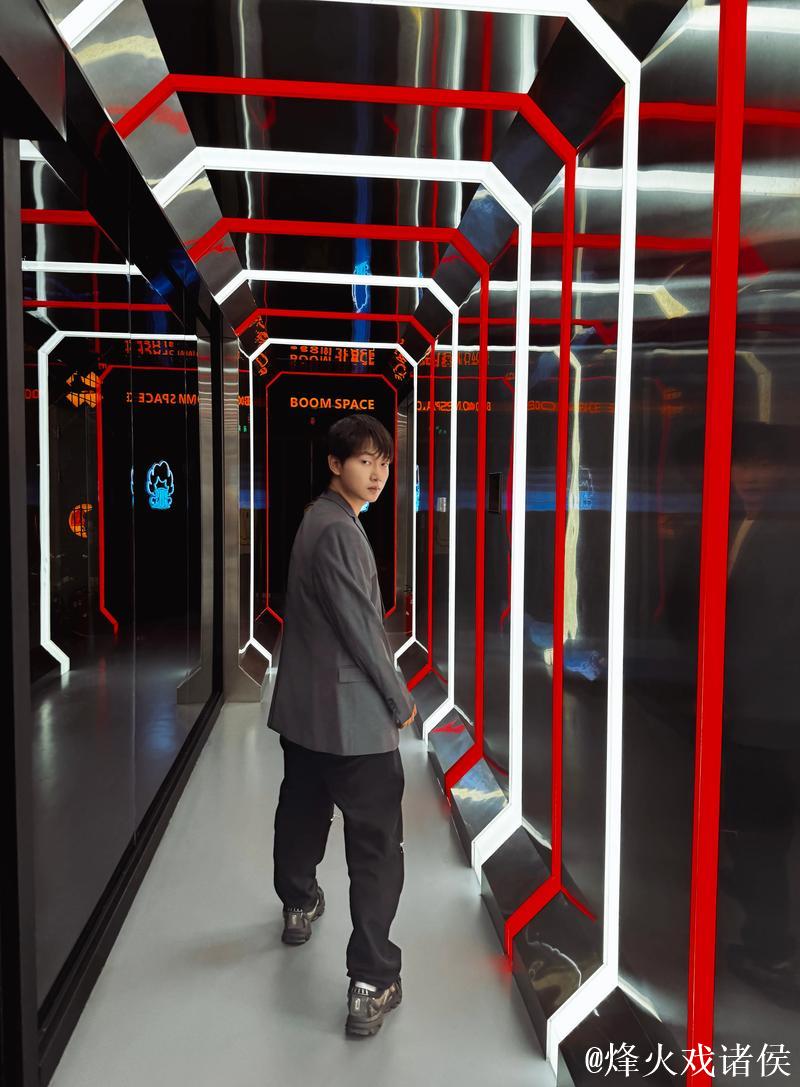 Fly在AG直播:过几天狼队会叫人来帮拍视频,狼队菲姐帮了很多 Fly在AG直播:过几天狼队会叫人来帮拍视频,狼队菲姐帮了很多