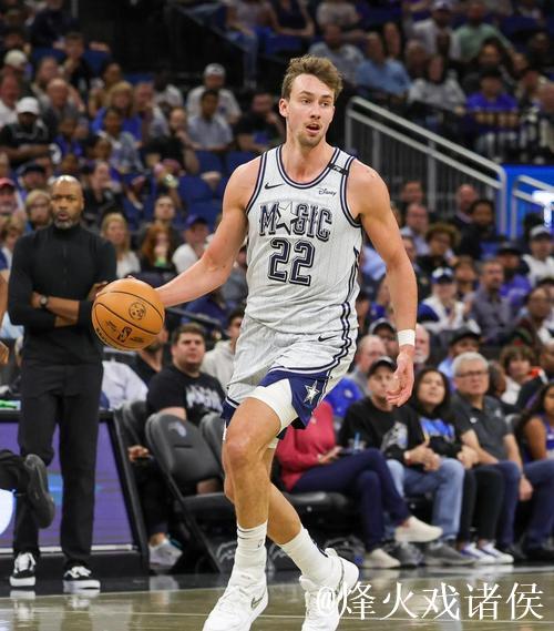 小瓦格纳狂砍35分魔术击败76人 老鹰终结雄鹿7连胜神话