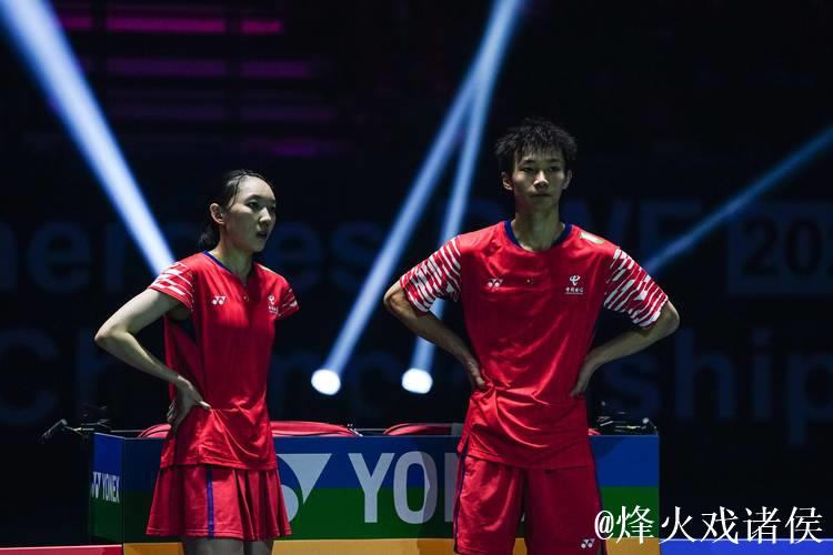 蒋振邦与魏雅欣勇夺羽毛球世锦赛混双亚军 蒋振邦与魏雅欣勇夺羽毛球世锦赛混双亚军