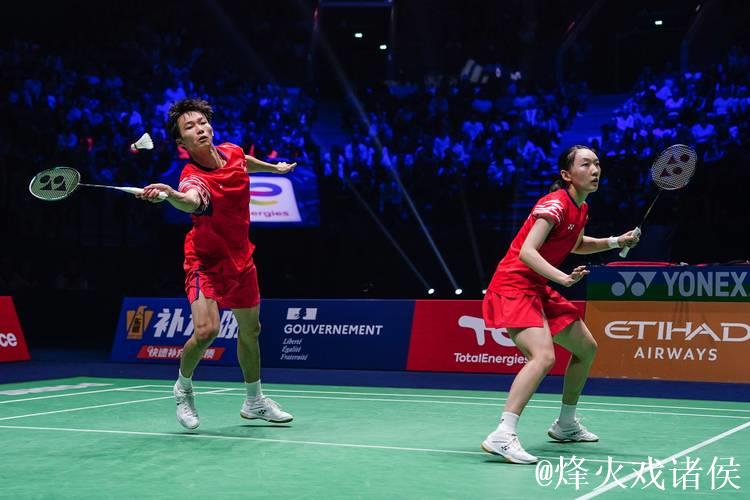 蒋振邦与魏雅欣勇夺羽毛球世锦赛混双亚军 蒋振邦与魏雅欣勇夺羽毛球世锦赛混双亚军